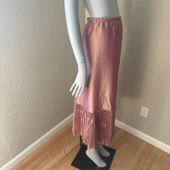 LILITH France Midi Skirt Iridescent Shimmer Rose Pink Pleated A-Line Size Large - Picture 5 of 16